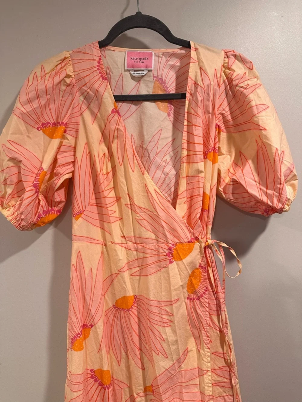 Kate Spade New York Falling Flower Grand Daisy Wrap Dress Peach Puff Sleeves NEW